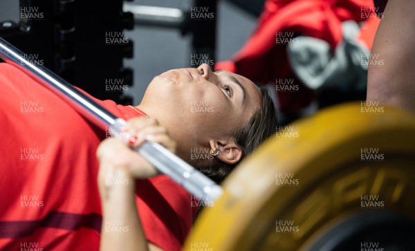 180825 - Wales Women Gym Session - Bryonie King during a Wales Women weights session ahead of their first Women’s Rugby World Cup match against Scotland