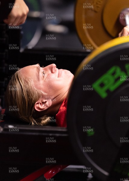 180825 - Wales Women Gym Session - Carys Cox during a Wales Women weights session ahead of their first Women’s Rugby World Cup match against Scotland