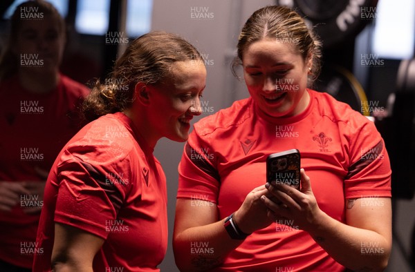 180825 - Wales Women Gym Session - Lleucu George and Katherine Baverstock during a Wales Women weights session ahead of their first Women’s Rugby World Cup match against Scotland