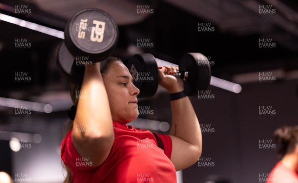 180825 - Wales Women Gym Session - Jenni Scoble during a Wales Women weights session ahead of their first Women’s Rugby World Cup match against Scotland