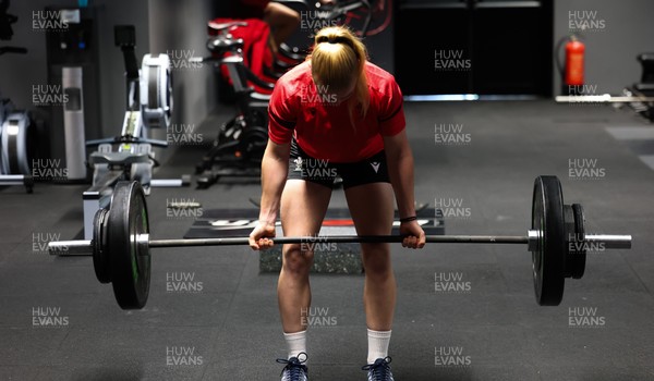 250825 - Wales Women Gym Session - Cath Richards during a Wales Women weights session ahead of their first Women’s Rugby World Cup match against Canada