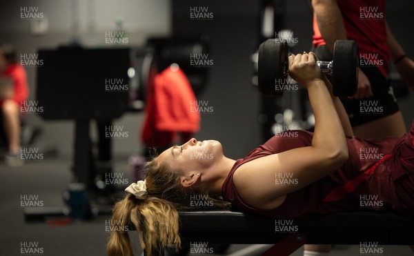 250825 - Wales Women Gym Session - Hannah Dallavalle during a Wales Women weights session ahead of their first Women’s Rugby World Cup match against Canada