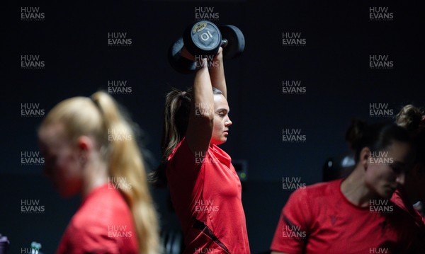 250825 - Wales Women Gym Session - Bryonie King during a Wales Women weights session ahead of their first Women’s Rugby World Cup match against Canada