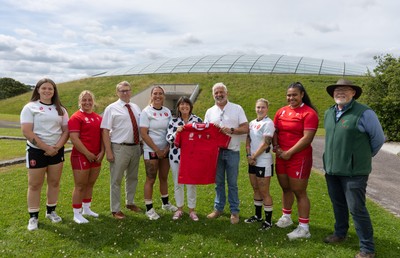 150725 - Wales Women Women’s Rugby World Cup 2025 Kit Launch, National Botanical Gardens of Wales - Signed Wales Women’s jersey presentation to the National Botanical Gardens of Wales