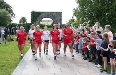 150725 - Wales Women Women’s Rugby World Cup 2025 Kit Launch, National Botanical Gardens of Wales - Wales players, left to right, Molly Reardon, Georgia Evans, Alex Callender, Keira Bevan, Kate Williams, Maisie Davies and Sisilia Tuipulotu at the launch of the Wales Women’s Rugby World Cup kit