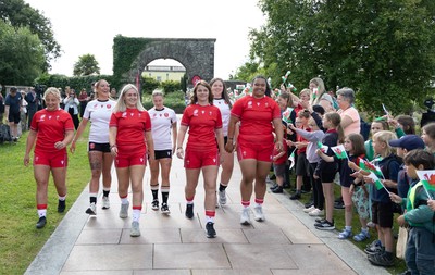 150725 - Wales Women Women’s Rugby World Cup 2025 Kit Launch, National Botanical Gardens of Wales - Wales players, left to right, Molly Reardon, Georgia Evans, Alex Callender, Keira Bevan, Kate Williams, Maisie Davies and Sisilia Tuipulotu at the launch of the Wales Women’s Rugby World Cup kit