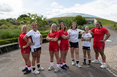 150725 - Wales Women Women’s Rugby World Cup 2025 Kit Launch, National Botanical Gardens of Wales - Wales players, left to right, Molly Reardon, Georgia Evans, Alex Callender, Kate Williams, Maisie Davies, Keira Bevan and Sisilia Tuipulotu at the launch of the Wales Women’s Rugby World Cup kit at the National Botanical Gardens of Wales