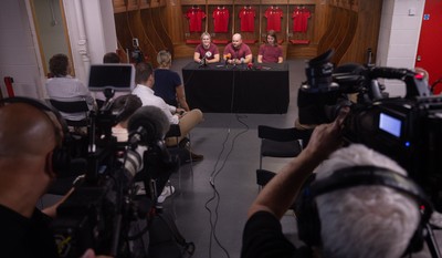 120825 - Wales Women Rugby World Cup Media Conference - Co captains Alex Callendar and Kate Williams with Sean Lynn, Wales Women head coach during a media conference at The Principality Stadium ahead of the Rugby World Cup