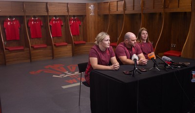 120825 - Wales Women Rugby World Cup Media Conference - Co captains Alex Callendar and Kate Williams with Sean Lynn, Wales Women head coach during a media conference at The Principality Stadium ahead of the Rugby World Cup