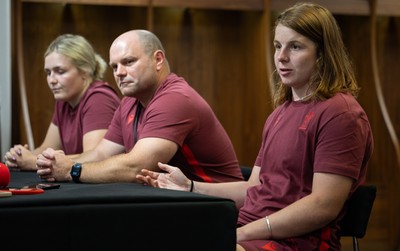 120825 - Wales Women Rugby World Cup Media Conference - Co captains Alex Callendar, left and Kate Williams with Sean Lynn, Wales Women head coach, during a media conference at The Principality Stadium ahead of the Rugby World Cup
