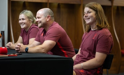 120825 - Wales Women Rugby World Cup Media Conference - Co captains Alex Callendar, left and Kate Williams with Sean Lynn, Wales Women head coach, during a media conference at The Principality Stadium ahead of the Rugby World Cup