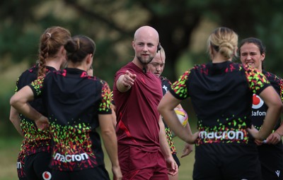 020925 - Wales Women RWC Rugby Training session - Gareth Harris, strength and conditioning coach during a rugby training session ahead of Wales’  final Women’s Rugby World Cup match against Fiji