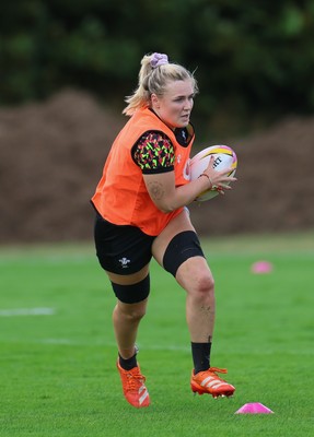 020925 - Wales Women RWC Rugby Training session - Alex Callender during a rugby training session ahead of Wales’ final Women’s Rugby World Cup match against Fiji