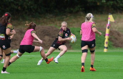 020925 - Wales Women RWC Rugby Training session - Cath Richards during a rugby training session ahead of Wales’ final Women’s Rugby World Cup match against Fiji