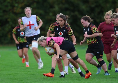 020925 - Wales Women RWC Rugby Training session - during a rugby training session ahead of Wales’  final Women’s Rugby World Cup match against Fiji