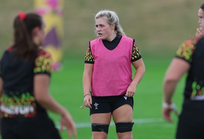 020925 - Wales Women RWC Rugby Training session - Alex Callender during a rugby training session ahead of Wales’ final Women’s Rugby World Cup match against Fiji
