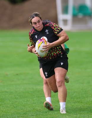 020925 - Wales Women RWC Rugby Training session - Courtney Keight during a rugby training session ahead of Wales’ final Women’s Rugby World Cup match against Fiji