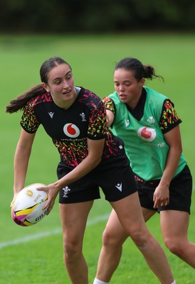 020925 - Wales Women RWC Rugby Training session - Nel Metcalfe during a rugby training session ahead of Wales’ final Women’s Rugby World Cup match against Fiji