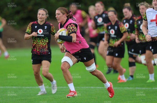 020925 - Wales Women RWC Rugby Training session - Carys Cox during a rugby training session ahead of Wales’ final Women’s Rugby World Cup match against Fiji