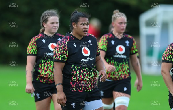 020925 - Wales Women RWC Rugby Training session - Sisilia Tuipulotu during a rugby training session ahead of Wales’ final Women’s Rugby World Cup match against Fiji