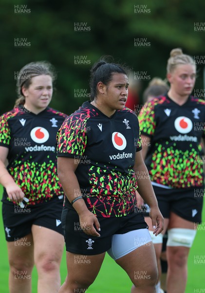 020925 - Wales Women RWC Rugby Training session - Sisilia Tuipulotu during a rugby training session ahead of Wales’ final Women’s Rugby World Cup match against Fiji