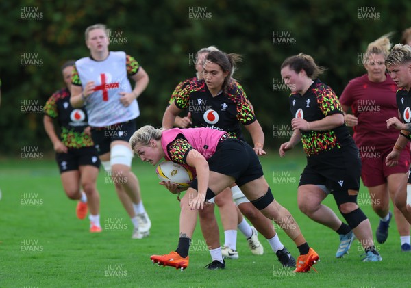020925 - Wales Women RWC Rugby Training session - during a rugby training session ahead of Wales’  final Women’s Rugby World Cup match against Fiji
