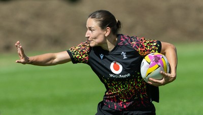 040925 - Wales Women RWC Rugby Training session - Jasmine Joyce-Butchers during a rugby training session ahead of Wales’ final Women’s Rugby World Cup match against Fiji
