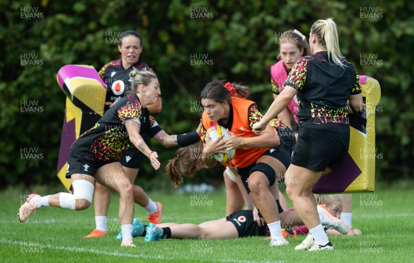 040925 - Wales Women RWC Rugby Training session - Bryonie King during a rugby training session ahead of Wales’ final Women’s Rugby World Cup match against Fiji