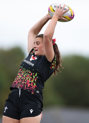 190825 - Wales Women Rugby World Cup Training Session - Branwen Metcalfe during a Wales training session ahead of their first Women’s Rugby World Cup match against Scotland