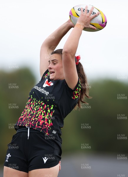 190825 - Wales Women Rugby World Cup Training Session - Branwen Metcalfe during a Wales training session ahead of their first Women’s Rugby World Cup match against Scotland