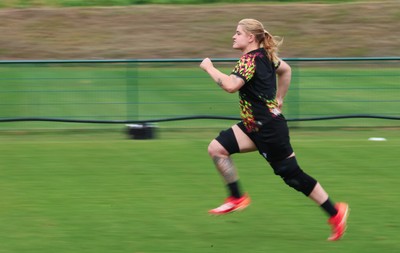 210825 - Wales Women Rugby World Cup Training Session - Bethan Lewis during a Wales training session ahead of their first Women’s Rugby World Cup match against Scotland