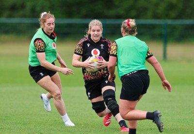 210825 - Wales Women Rugby World Cup Training Session - Bethan Lewis during a Wales training session ahead of their first Women’s Rugby World Cup match against Scotland