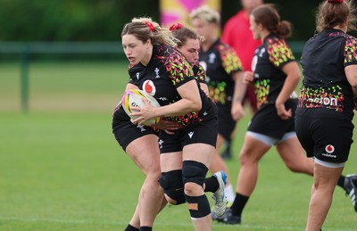 210825 - Wales Women Rugby World Cup Training Session - Gwen Crabb during a Wales training session ahead of their first Women’s Rugby World Cup match against Scotland
