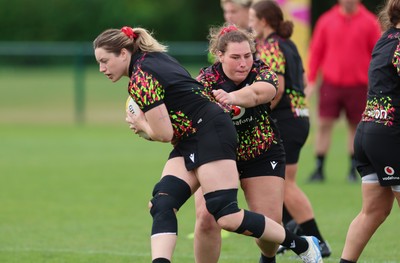 210825 - Wales Women Rugby World Cup Training Session - Gwen Crabb during a Wales training session ahead of their first Women’s Rugby World Cup match against Scotland