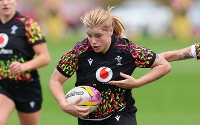 210825 - Wales Women Rugby World Cup Training Session - Bethan Lewis during a Wales training session ahead of their first Women’s Rugby World Cup match against Scotland