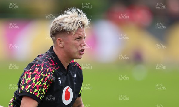 210825 - Wales Women Rugby World Cup Training Session - Donna Rose during a Wales training session ahead of their first Women’s Rugby World Cup match against Scotland
