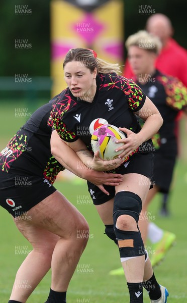 210825 - Wales Women Rugby World Cup Training Session - Gwen Crabb during a Wales training session ahead of their first Women’s Rugby World Cup match against Scotland