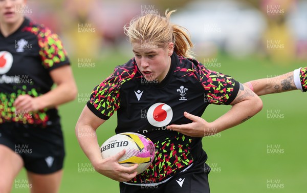 210825 - Wales Women Rugby World Cup Training Session - Bethan Lewis during a Wales training session ahead of their first Women’s Rugby World Cup match against Scotland