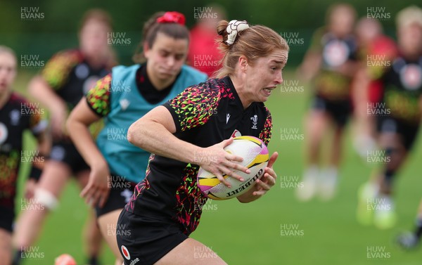 210825 - Wales Women Rugby World Cup Training Session - Lisa Neumann during a Wales training session ahead of their first Women’s Rugby World Cup match against Scotland