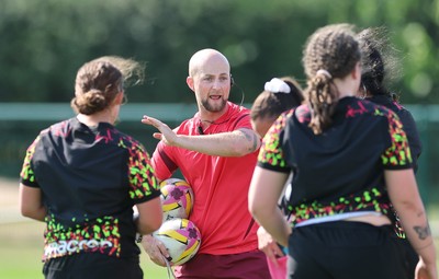 250825 - Wales Women Rugby World Cup Training Session - Gareth Harris, strength and conditioning coach, during a Wales training session ahead of their Women’s Rugby World Cup match against Canada