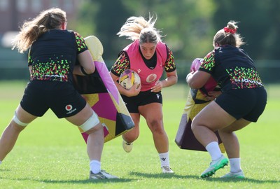 250825 - Wales Women Rugby World Cup Training Session - Kelsey Jones during a Wales training session ahead of their Women’s Rugby World Cup match against Canada