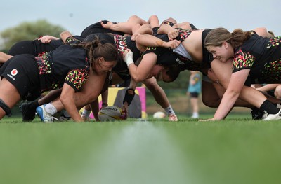 260825 - Wales Women Rugby World Cup Training Session - The Wales pack scrum down during a Wales training session ahead of their Women’s Rugby World Cup match against Canada