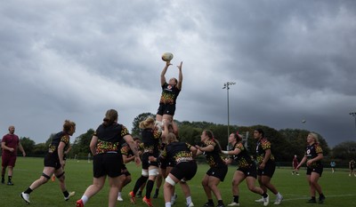 260825 - Wales Women Rugby World Cup Training Session - Wales run through line out drills during a training session ahead of their Women’s Rugby World Cup match against Canada