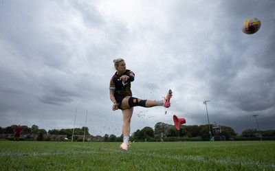 260825 - Wales Women Rugby World Cup Training Session - Keira Bevan goes through kicking practice during a training session ahead of their Women’s Rugby World Cup match against Canada