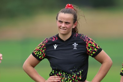 260825 - Wales Women Rugby World Cup Training Session - Branwen Metcalfe during a training session ahead of their Women’s Rugby World Cup match against Canada