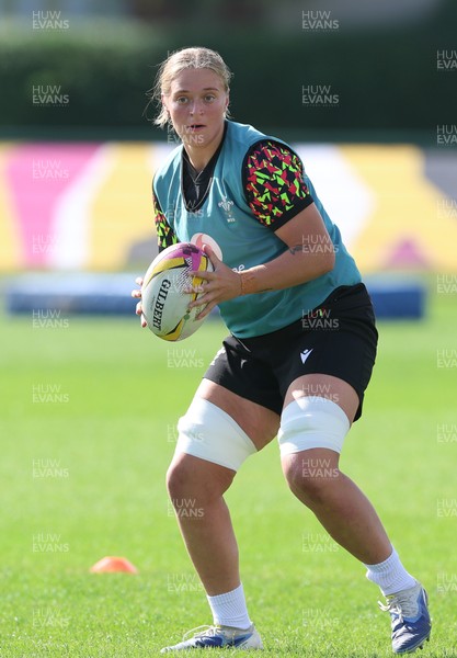 260825 - Wales Women Rugby World Cup Training Session -  Tilly Vucaj during a Wales training session ahead of their Women’s Rugby World Cup match against Canada