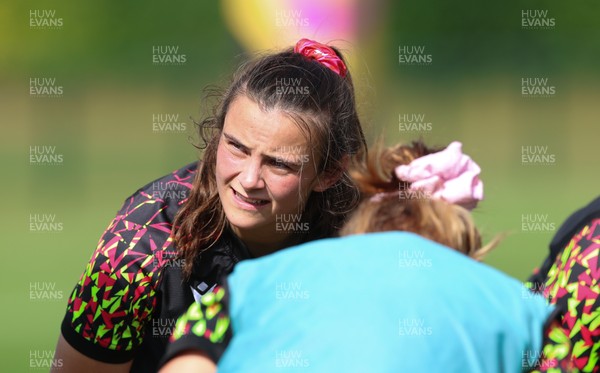 260825 - Wales Women Rugby World Cup Training Session - Branwen Metcalfe during a Wales training session ahead of their Women’s Rugby World Cup match against Canada