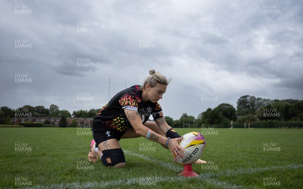 260825 - Wales Women Rugby World Cup Training Session - Keira Bevan goes through kicking practice during a training session ahead of their Women’s Rugby World Cup match against Canada