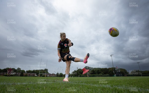 260825 - Wales Women Rugby World Cup Training Session - Keira Bevan goes through kicking practice during a training session ahead of their Women’s Rugby World Cup match against Canada