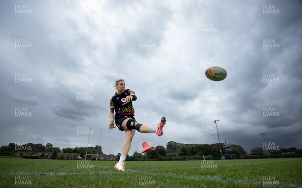 260825 - Wales Women Rugby World Cup Training Session - Keira Bevan goes through kicking practice during a training session ahead of their Women’s Rugby World Cup match against Canada